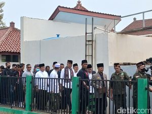 Kunjungi Kesultanan Banten Lama, Ganjar Minta Petuah Para Tokoh Agama