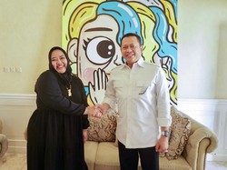 Bamsoet Apresiasi Karya Lukis Doodle Fahmi DNR yang Sudah Mendunia