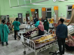 13 Korban Truk Terguling Probolinggo Masih di RS, 1 Orang Operasi Patah Tulang