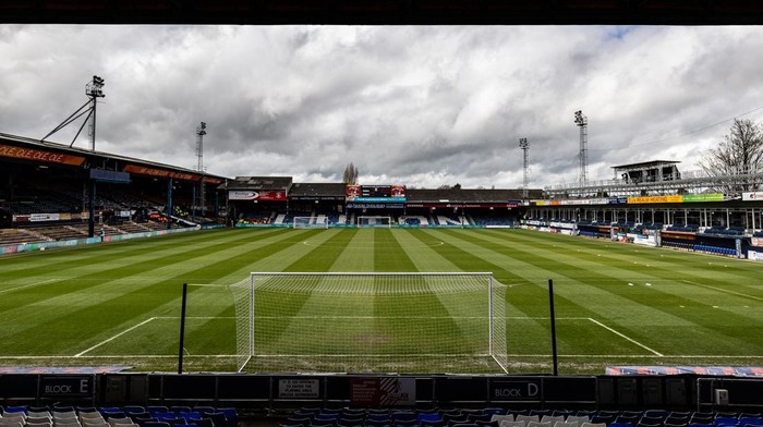 LUTON, ENGLAND - APRIL 10: A general view of the Kenilworth Road stadium during the Sky Bet Championship between Luton Town and Blackpool at Kenilworth Road on April 10, 2023 in Luton, United Kingdom. (Photo by Andrew Kearns - CameraSport via Getty Images)