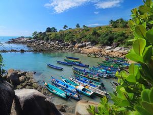 Pantai Turun Aban, Tempat Langit dan Laut Menyatu Dihiasi Batu Granit