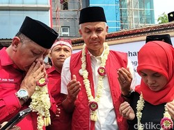 Mantan Wali Kota Surabaya Whisnu Sakti Buana Meninggal Karena Jantung