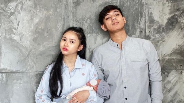 7 Transformasi Adinda Azani Usai Lahiran, Disorot Baru Sebulan Sudah Langsing