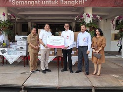 Bank Jatim Serahkan Bantuan CSR 120 Unit PC kepada Pemkot Surabaya
