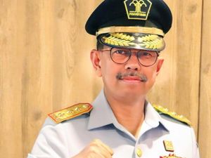 Pakar Unpad Sebut Asep Mulyana Berpeluang Besar Jadi Pj Gubernur Jabar Pakar Unpad Sebut Asep Mulyana Berpeluang Besar Jadi Pj Gubernur Jabar