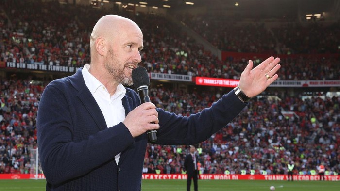 MANCHESTER, ENGLAND - MAY 28: Manager Erik ten Hag of Manchester United speaks to the crowd after the Premier League match between Manchester United and Fulham FC at Old Trafford on May 28, 2023 in Manchester, England. (Photo by Matthew Peters/Manchester United via Getty Images)