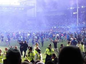 Ejekan buat Everton yang Lolos Degradasi: Itu Rayain Juara?