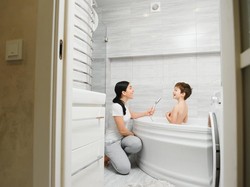 Perhatikan Fitur Pemanas Air Ini Biar Aman Saat Memandikan Si Kecil