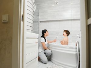 Perhatikan Fitur Pemanas Air Ini Biar Aman Saat Memandikan Si Kecil Perhatikan Fitur Pemanas Air Ini Biar Aman Saat Memandikan Si Kecil