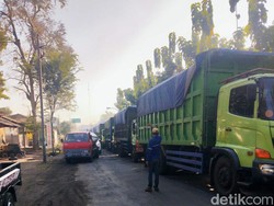 Awas, Jalur Blitar-Malang Macet Berjam-jam Saat Musim Giling Tebu!