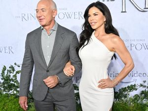 Jeff Bezos Dulu Dituding Selingkuh Kini Pesta Tunangan di Yacht Rp 7,6 T