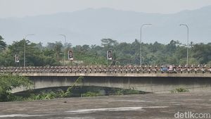 Tol Gopek Jembatan Rajamandala, Pertama-Terpendek di Indonesia
