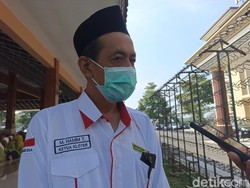 Pasutri Asal Blitar Batal Berangkat Haji, Penyebabnya Bikin Sedih