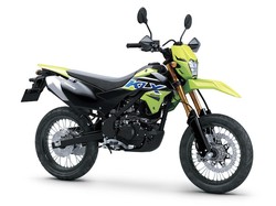 Kawasaki Mulai Jual KLX Seri Supermoto, Masih Pakai Karbulator