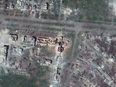 Foto Satelit Before After Ungkap Kota di Ukraina Luluh Lantak