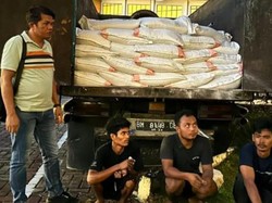 Polda Riau Gagalkan Peredaran Pupuk NPK Palsu, Ratusan Karung Disita