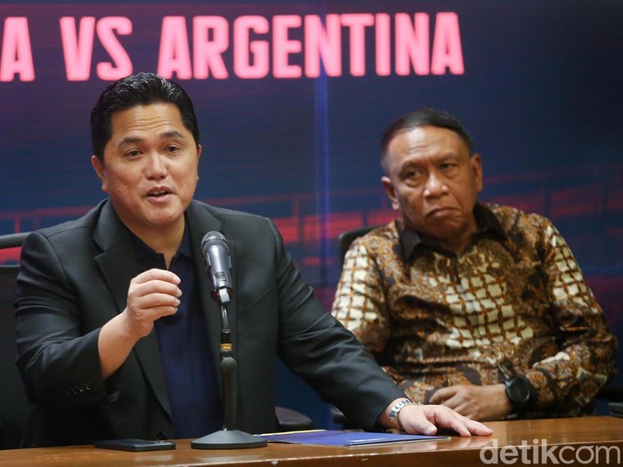 Ketum PSSI Erick Thohir mengumumkan harga tiket  Indonesia vs Argentina di GBK, Jakarta, Senin (29/5/2023). Harganya mulai dari Rp 600 ribu hingga Rp 4 jutaan.