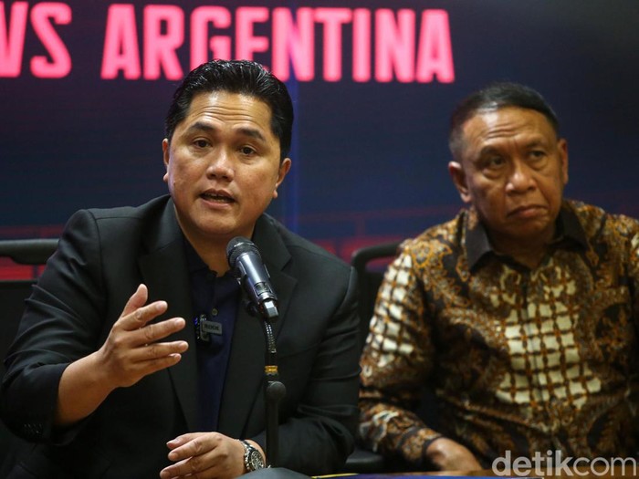 Ketum PSSI Erick Thohir mengumumkan harga tiket  Indonesia vs Argentina di GBK, Jakarta, Senin (29/5/2023). Harganya mulai dari Rp 600 ribu hingga Rp 4 jutaan.