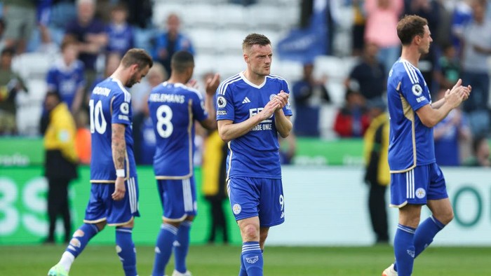 LEICESTER, ENGLAND - MAY 28: Jamie Vardy of Leicester City at full time of the Premier League match between Leicester City and West Ham United at The King Power Stadium on May 28, 2023 in Leicester, United Kingdom. (Photo by James Williamson - AMA/Getty Images)