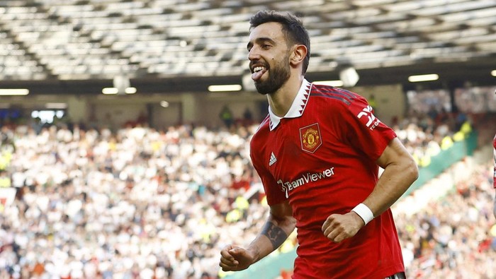 Soccer Football - Premier League - Manchester United v Fulham - Old Trafford, Manchester, Britain - May 28, 2023 Manchester Uniteds Bruno Fernandes celebrates scoring their second goal Action Images via Reuters/Andrew Boyers EDITORIAL USE ONLY. No use with unauthorized audio, video, data, fixture lists, club/league logos or live services. Online in-match use limited to 75 images, no video emulation. No use in betting, games or single club /league/player publications.  Please contact your account representative for further details.