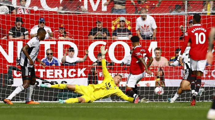 Soccer Football - Premier League - Manchester United v Fulham - Old Trafford, Manchester, Britain - May 28, 2023 Manchester United's Jadon Sancho scores their first goal Action Images via Reuters/Andrew Boyers EDITORIAL USE ONLY. No use with unauthorized audio, video, data, fixture lists, club/league logos or 'live' services. Online in-match use limited to 75 images, no video emulation. No use in betting, games or single club /league/player publications. Please contact your account representative for further details.