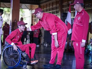 Menpora Lepas Kontingen ASEAN Para Games 2023 Kamboja