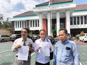 Cewek yang Viral gegara Bawa Kabur Mobil Pria di Blitar Ajukan Praperadilan Cewek yang Viral gegara Bawa Kabur Mobil Pria di Blitar Ajukan Praperadilan