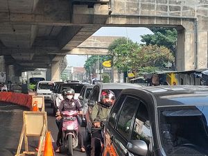 Ada Perbaikan Tutup Got di Underpass Jl Sholeh Iskandar Bogor, Lalin Macet