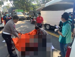 Nahas Pengendara Motor Tewas Usai Tabrak Truk Tronton di Kota Malang