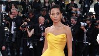 5 Gaya Putri Marino Hadiri Cannes Film Festival, Tampil dengan Makeup Gold