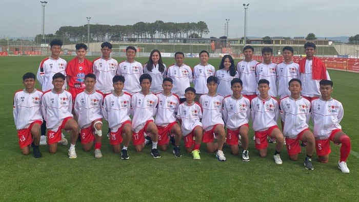 ISA Lombok FC Tampil Sip di Barcelona.