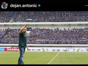Tepisan Bos Persib soal Kode Dejan Antonic jadi Dirtek Tepisan Bos Persib soal Kode Dejan Antonic jadi Dirtek