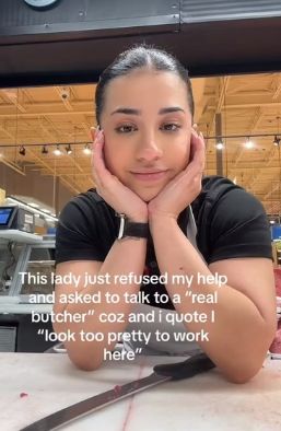 Terlalu Cantik, Wanita Tukang Daging Ini Tak Dipercaya Pembelinya