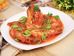 Resep Balado Udang Pedas ala Rumahan, Cobain Yuk!