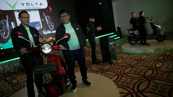 Geliat Penjualan Motor Listrik Bersubsidi