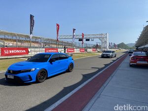 Dijual Rp 1,39 Miliar, Siapa Pembeli Civic Type R? Dijual Rp 1,39 Miliar, Siapa Pembeli Civic Type R?