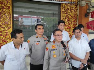 Terjawab Motif Wanita Denmark Ngangkang Pamer Kelamin