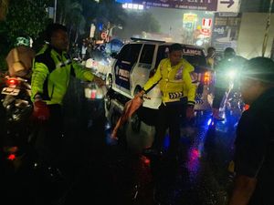 Salip Truk-Senggol Motor Lain, Pemotor di Cileungsi Jatuh dan Tewas