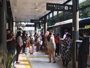 Dikritik, TransJ Tambah Frekuensi Perjalanan Rute L13E Puri Beta-Kuningan Dikritik, TransJ Tambah Frekuensi Perjalanan Rute L13E Puri Beta-Kuningan