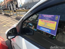 Lagi! Parkir Liar di Jalan Pasar Kembang Jogja, Jukir-Pemobil Dirazia