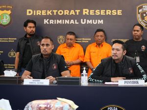 Adik Sempat Ingatkan Kakak Lapor Polisi Usai Bunuh Wanita dalam Karung Adik Sempat Ingatkan Kakak Lapor Polisi Usai Bunuh Wanita dalam Karung