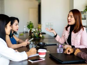 15 Rekomendasi Ide Acara Akhir Tahun di Kantor yang Seru 15 Rekomendasi Ide Acara Akhir Tahun di Kantor yang Seru
