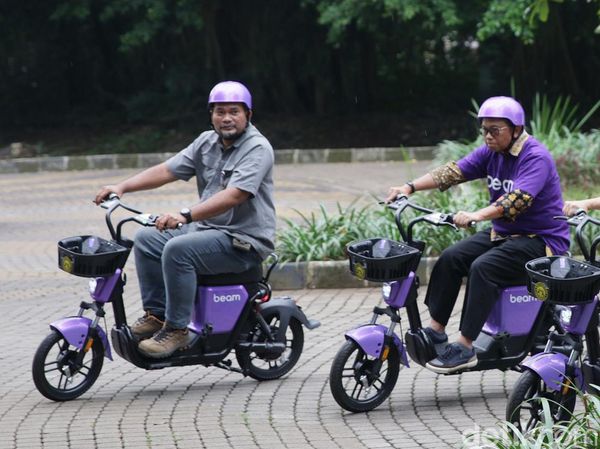 Universitas Indonesia Resmikan Sepeda Listrik Ramah Lingkungan