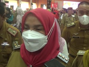 Wali Kota Bandar Lampung Eva Dwiana Diperiksa Kejagung Terkait APBD 2023 Wali Kota Bandar Lampung Eva Dwiana Diperiksa Kejagung Terkait APBD 2023