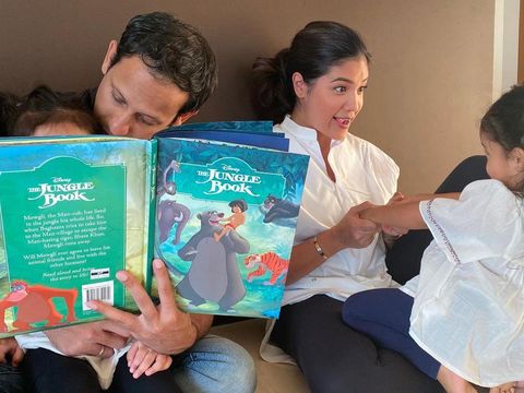 Ada yang Dibaptis, Ini 6 Potret Nadiem Makarim Bersama 3 Anak