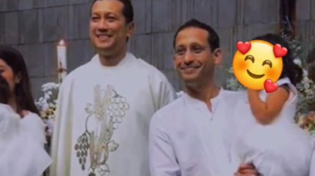 Ada yang Dibaptis, Ini 6 Potret Nadiem Makarim Bersama 3 Anak
