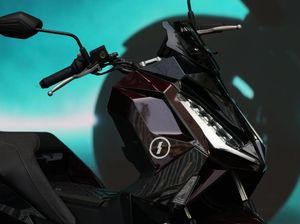 Tips Merawat Baterai, Kedurkan Suspensi hingga Buka Ban Motor Listrik, Ternyata Gampang!