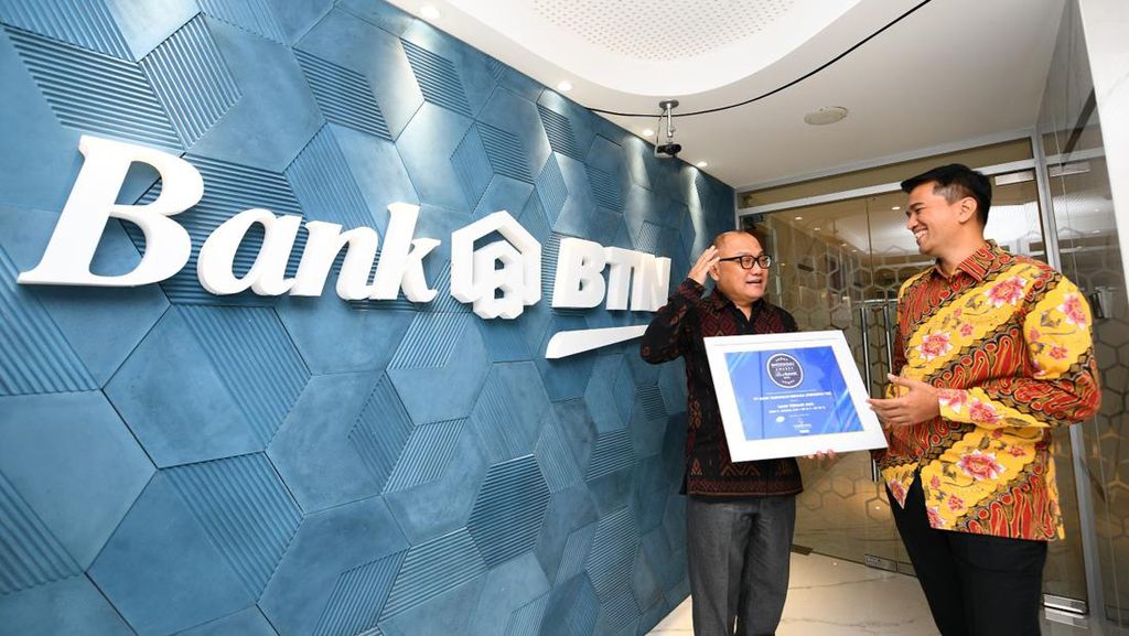 Penghargaan Best Bank 2023 Penghargaan Best Bank 2023