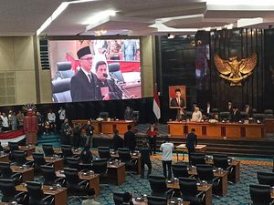 DPRD DKI Lantik Anggota PAW Gerindra Pengganti M Taufik DPRD DKI Lantik Anggota PAW Gerindra Pengganti M Taufik