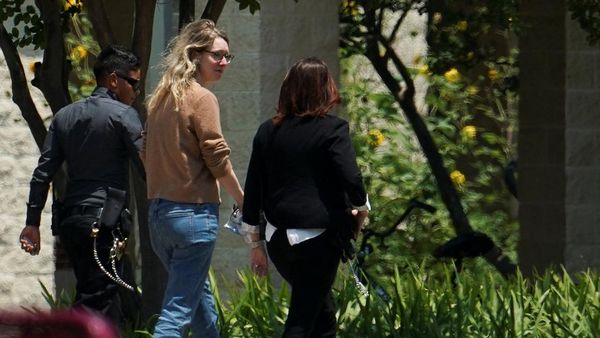 Eks Miliarder Elizabeth Holmes Mulai Jalani Hukuman Penjara 11 Tahun